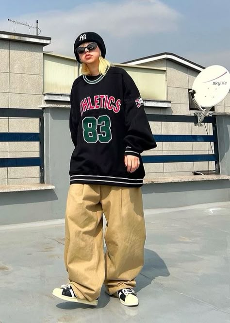 Hip Hop Dress Outfits, Hip Hop Outfits 90s, Hip Hop Aesthetic Outfit, Dancer Style Outfits, Hip Hop Outfits For Women, Hip Hop Outfits Dancers, Hiphop Style Outfits, Hiphop Fashion Women, Chica Hip Hop