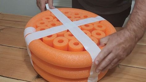 Get crafty with this fun DIY tutorial on constructing a sleek pool noodle ottoman! Explore innovative pool noodle hacks for stylish home accents. Projects With Pool Noodles, Diy Pool Noodle Furniture, Pool Noodle Headboard Diy, Pool Noodle Ottoman Diy, Diy Outdoor Ottoman, Pool Noodle Ottoman, Pool Noodle Art, Outdoor Upcycle, Pool Noodles Ideas