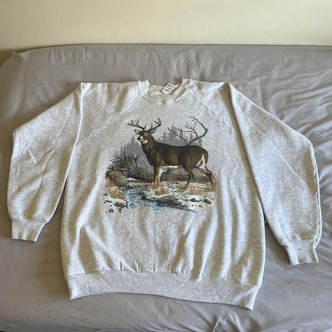 Vintage Sweatshirt Aesthetic, Thrifty Clothes, Depop Clothes, Deer Sweatshirt, Vintage Crewneck Sweatshirt, Southern Outfits, Western Wear Outfits, Cute Country Outfits, Western Style Outfits