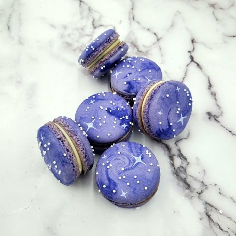 Planet Macarons, Nezuko Bedroom, Moon Macarons, Galaxy Macarons, Sixteen Birthday Party Ideas, Cake Designs For Girl, Sweet Sixteen Birthday Party Ideas, Savory Food, Sweet Sixteen Birthday