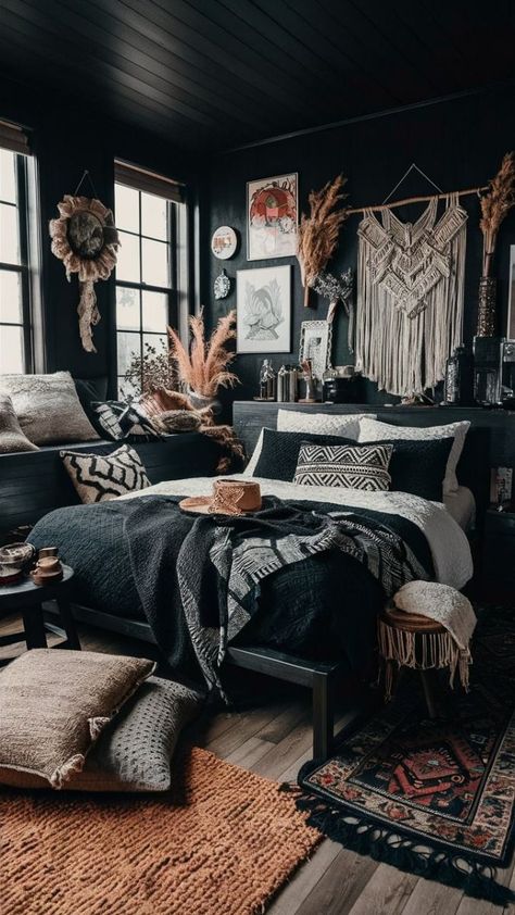 Boho Black Bedding, Boho Black Room, Cozy Dark Boho Bedroom, Bedroom Ideas Black And White, Furniture Black And White, Edgy Bedroom, Black And White Bedding, Black Boho Style, Dark Boho Living Room