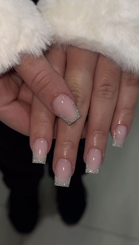 Short Nails With Glitter Tips, Short French Glitter Nails, Square Sparkle French Tip, Glitter French Short Nails, Simple Birthday Nails Square, Short Glitter Tip Nails, Short French Nails With Glitter, Nail Designs Glitter French Tips, Nails Acrylic French Tip Sparkle