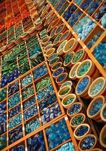 . Samana, Craft Rooms, Bead Storage, Beading Storage, Organizing Beads, Bead Organization, Jewelry Studio, Bead Shop, Jewelry Tutorials