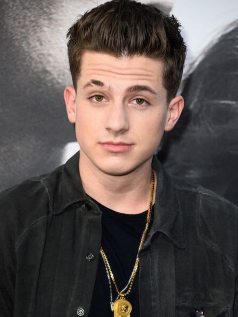 Love Charlie Puth ♡ Charli Puth, Furious 7, Celebrities Humor, Charlie Puth, Guitar Chords, Charming Charlie, Shawn Mendes, Record Producer, American Singers