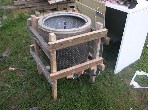 Chicken Plucker Diy Chicken Plucker, Chicken Processing, Chicken Plucker, Diy Ponds Backyard, Washer Drum, Old Washing Machine, Machine Image, Recycled Garden Art, Washing Machine Drum