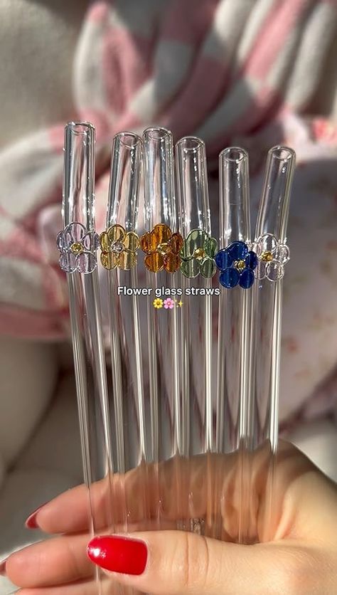 Check out this video In love with these flower glass straws from Angel Clark Aesthetic Things To Buy, Glass Cup With Straw, Aesthetic Finds, Glass Aesthetic, Mini Cafe, Antlers Decor, Family Presents, Easy Diy Jewelry, Glass Cups