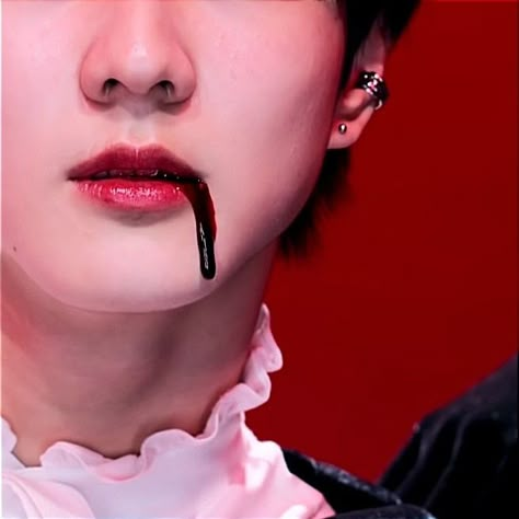 Jungwon Vampire Concept, Kpop Vampire Concept, Jungwon Red Hair Icon, Jungwon Red Icon, Jungwon Red Aesthetic, Enhypen Vampire Aesthetic, Enhypen Vampire Concept, Jungwon Vampire, Vampire Enhypen