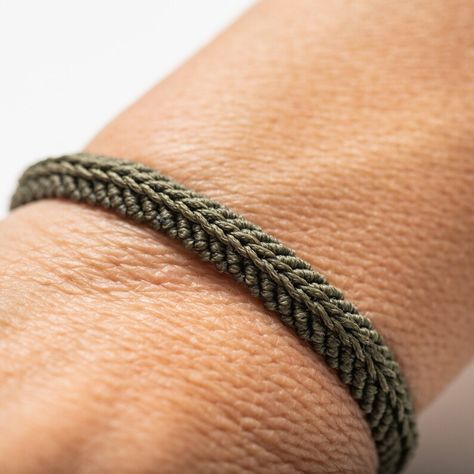 Macrame Bracelet For Boys, Mens Black Bracelet, Male Bracelets, Bracelet For Boyfriend, Paracord Bracelet Patterns, Bracelet Rope, Mens Bracelet Black, Bracelets For Boyfriend, Beachy Jewelry