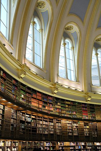 British Museum Library interior: The round 'Reading Room' in the centre of the Great Court inside the British Museum, London, England British Museum London, Dream Library, Room London, Beautiful Library, Living In London, Voyage Europe, London Town, London Calling, British Library