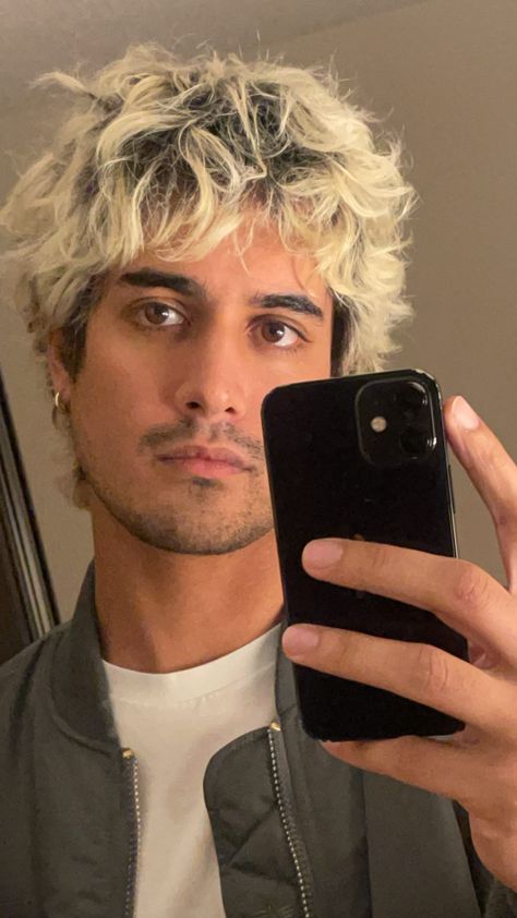 Men’s Black And Blonde Hair, Bleached Mens Hair, Mens Bleached Hair, Men Bleached Hair, Black Hair Blonde Tips, Brown Skin Blonde Hair, Black Hair With Blonde Highlights, Blonde Hair Tips, Messy Blonde Hair