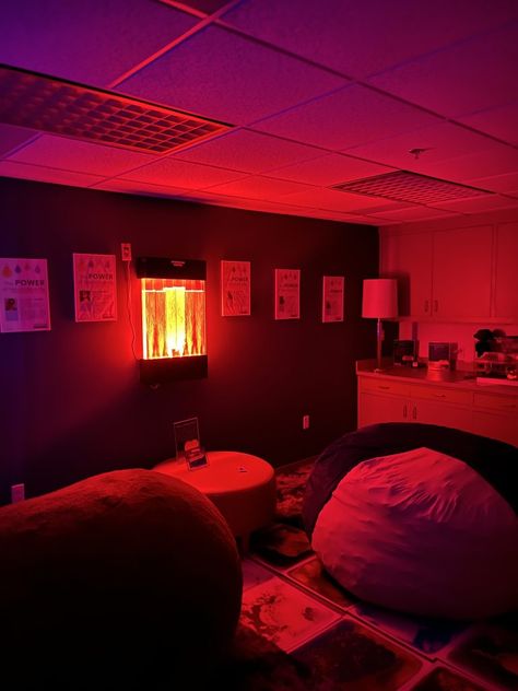 Hiram unveils new sensory room for students    – Hiram College Sensory Room Adults, Sensory Room For Adults, Sensory Nook, Adult Sensory Room, Sensory Room Ideas For Adults, Podcast Room, Weighted Lap Pad, Sensory Rooms, Open Library