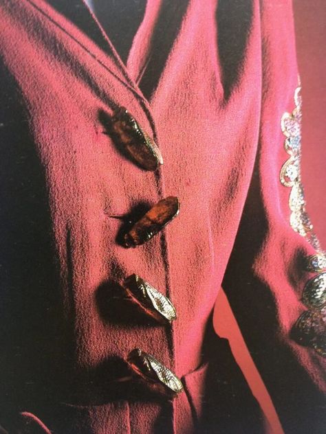 Elsa Schiaparelli: Revolutionary Fashion | DailyArt Magazine Schiaparelli Buttons, Tear Dress, Mad Cap, Vintage Schiaparelli, Skeleton Dress, History Of Fashion, Evening Gloves, Fur Gloves, Cecil Beaton