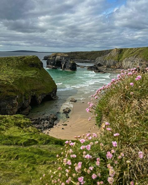 Santa Fe, Summer In Ireland, Sand Pool, Ireland Aesthetic, Ocean Friends, No School, Kerry Ireland, British Seaside, County Kerry