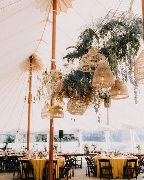 Clear Tent Reception, Wedding Tent Clear, Clear Span Tent Wedding, Nh Wedding Venues, Cartagena Wedding, Sperry Tent Wedding Lighting, Sperry Tent, Outdoor Bride, Anand Karaj