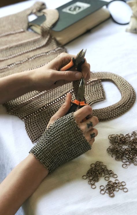 Chainmail Aesthetic, Chainmail Corset, Chainmail Crochet, Chainmail Headpiece, Crochet Chainmail, Diy Chainmail, Chainmail Purse, Chainmail Glove, Chainmail Clothing