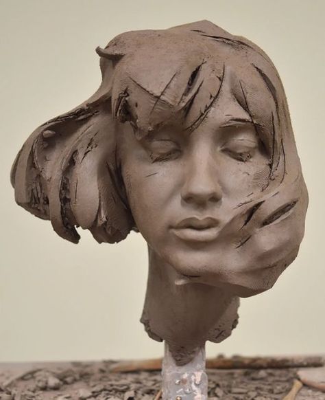 Eudald De Juana Gorriz on Instagram: ""Wind", sculpted in 2019. If you want to push your skills in sculpture, from the 16 to 20 of January @grzegorz_gwiazda and I will be teaching a Sculpture Workshop in Rio de Janeiro! Every day you will spend 3 hours sculpting portrait with me and 3 hours more working on the walking man project with Grzegorz. The Workshop will take place in the beautiful area of Macumba beach, Come and Join us to this immersive experience!! Send us an e-mail for more info Clay Portrait, Sculpture Workshop, Sculpture Portrait, Wood Sculpture Art, Ceramic Sculpture Figurative, Walking Man, Classic Sculpture, 3d Figures, Skeleton Art