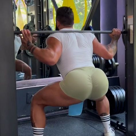 I'm The Juiciest Man On TikTok | TikTok, man | I’m the juiciest man on TikTok and people can’t stop staring at me 🍑 | By Ultimate | Facebook Pec Bounce Men, Fit Boy, Mens Glutes, Muscle Man, Men In Compression Shirts, Big Boy, Thick Guys, Big Pecs Man, Glutes Workout Men