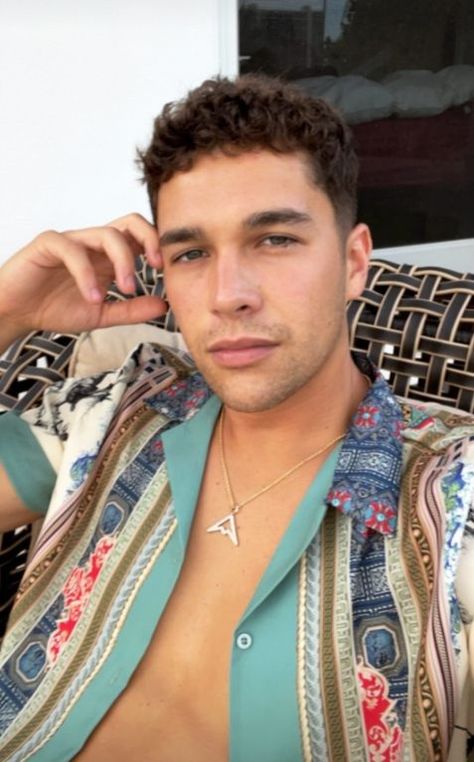 Crew Cut Men, Men Haircut Curly Hair, Cody Christian, Adam Cole, Austin Mahone, Ideal Man, Crew Cut, Crew Cuts, Curly Hair Cuts