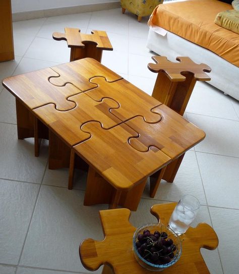 <3 Puzzle Table, Woodworking For Kids, Woodworking Table, Deco Originale, Into The Woods, Design Case, Diy Wood Projects, Unique Furniture, Wood Shop