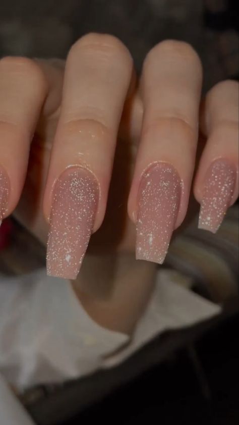 Clear Sparkle Gel Nails, Nude Glitter Acrylic Nails, Neutral Nails With Glitter, Nude Nails Glitter, Glitter Nude Nails, Trendy Nails Glitter, Nude Sparkly Nails, Nude Glitter Nails, Nails With Sparkles