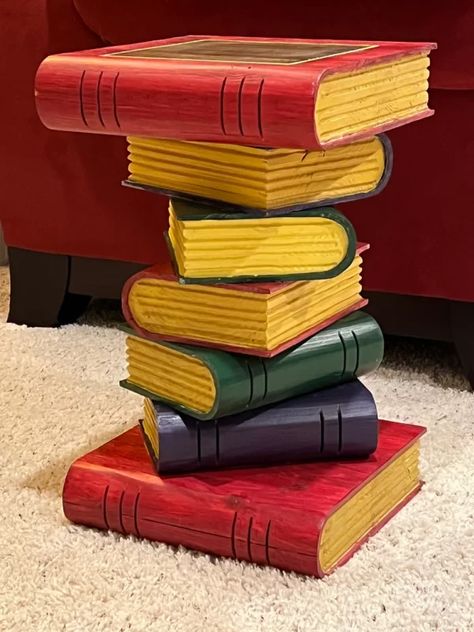 10 Must-Have Tables For Book Lovers - BOOKGLOW Book Furniture Ideas, Table Made Of Books, Book Side Table, All About Books, Recycle Craft, Old Book Crafts, Origami Elephant, Book Furniture, Stacked Books