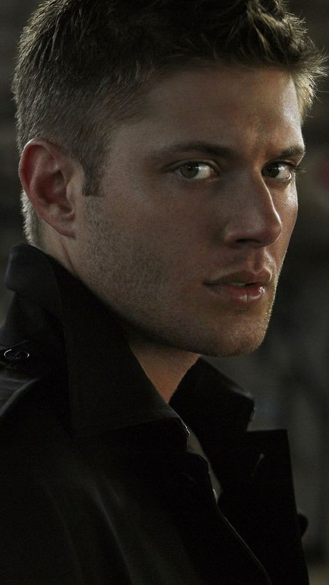 Dean Winchester Hot, Supernatural Bloopers, Jesen Ackles, Daneel Ackles, Supernatural Tattoo, Supernatural Imagines, Jensen Ackles Supernatural, Supernatural Wallpaper, Supernatural Dean Winchester