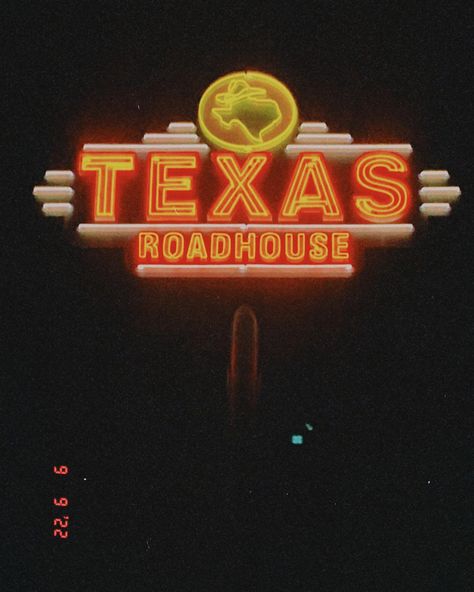 Old Texas Aesthetic, Texas Roadhouse Aesthetic, Texas Astethic, Texan Aesthetic, Texas Aesthetic Wallpaper, Texas Wallpaper Iphone, Texas Aesthetic Vintage, Dark Country Aesthetic, Texas Wallpaper