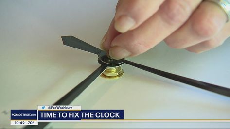 DIY Tips for Repairing Your Own Clock and Replacing the Clocks Works Big Blank Wall, Clock Gears, Woodworking Store, Small Clock, Diy Wall Clock, Clock Repair, Box Building, Clock Parts, Clock Hands