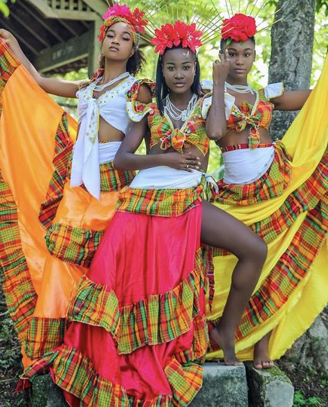 Traditional Caribbean Clothing, Jamaica Culture Clothes, Brazilian Cultural Clothing, Brazilian Clothes Traditional, Traditional Jamaican Clothing, Traditional Brazilian Clothing, Jamaican Clothes, Creole Dress, Carribean Culture