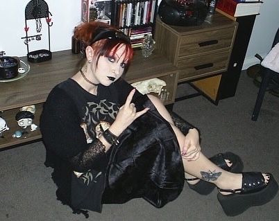 Tumblr, 90s Punk Outfits, 2000s Alt Fashion, Mall Goth Fashion, Goth Fashion Men, Mall Goth Outfits, Mall Goth Aesthetic, 2000s Mall Goth, Metalhead Fashion