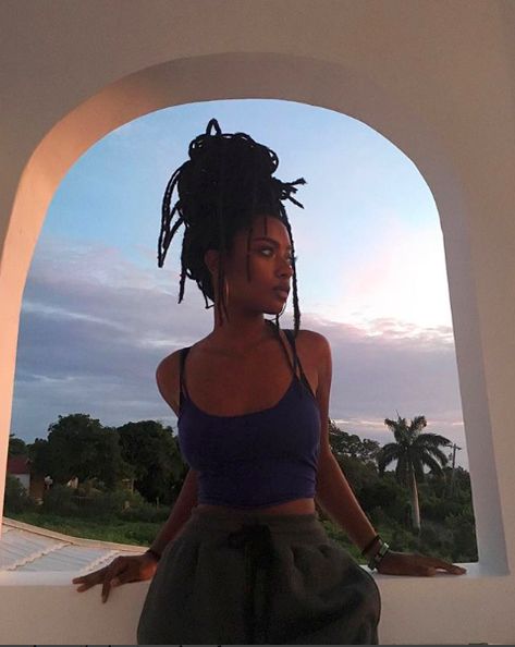 Locs updo Black Dreads, 사진 촬영 포즈, Foto Poses, Long Hair Women, Black Girls Hairstyles, Black Is Beautiful, Locs, Girl Hairstyles, Pretty People