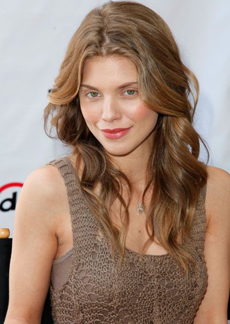 No Mascara Makeup, Annalynne Mccord Hair, Makeup Without Mascara, No Mascara, Annalynne Mccord, Tax Day, Power Bi, Mascara Makeup, Spot It