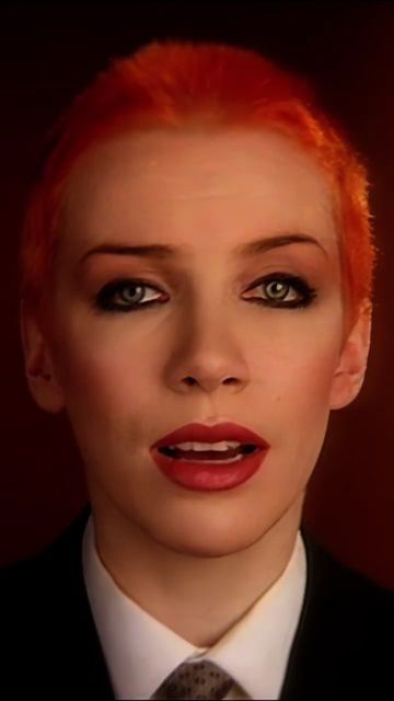 Annie Lennox Sweet Dreams, Eurythmics Sweet Dreams, 90s Music Videos, Annie Lennox, Dance Movies, Surfing Pictures, Oldies Music, Music Album Covers, Top Music