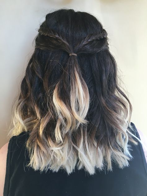 Brown Hair With Blonde Tips, Classy Short Hair, Chic Pixie Haircut, Long To Short Haircut, Dyed Ends Of Hair, White Ombre Hair, Blonde Hair Tips, Short Hair Straight, Black Hair Ombre