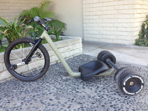 Drift trike Big Wheel Trike, Drift Trike Motorized, Bike Drift, Drift Trike Frame, Go Kart Frame, Bicycle Diy, Trike Bicycle, Custom Trikes, Drift Trike