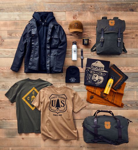 Outdoorsmen Style, Mens Outdoor Fashion, Mens Outdoor Clothing, Mens Clothing Brands, Mens Fashion Work, Designer Clothing Brands, Mens Fashion Rugged, New Watch, Hiking Fashion