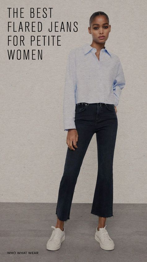 The best flared jeans for petite women. Flare Jeans For Petite Women, Petite Pants For Women, Kick Flare Jeans Outfit, Flare Jeans Petite, Jeans For Petite, Thrifting Inspiration, Flare Jean Outfit, Jeans For Petite Women, Petite Flare Jeans