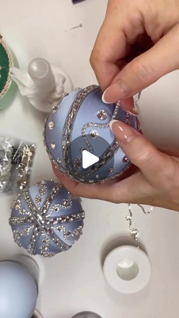 Bubble Ornaments Diy Christmas, Making Christmas Ornaments Diy Crafts, How To Decorate Christmas Ornaments, Diy Bejeweled Christmas Ornaments, Elegant Christmas Ornaments Diy, Christmas Balls Diy Decorating Ideas, Diy Satin Christmas Ornaments, Diy Styrofoam Christmas Ornaments, Pink Christmas Diy Ornaments Ideas