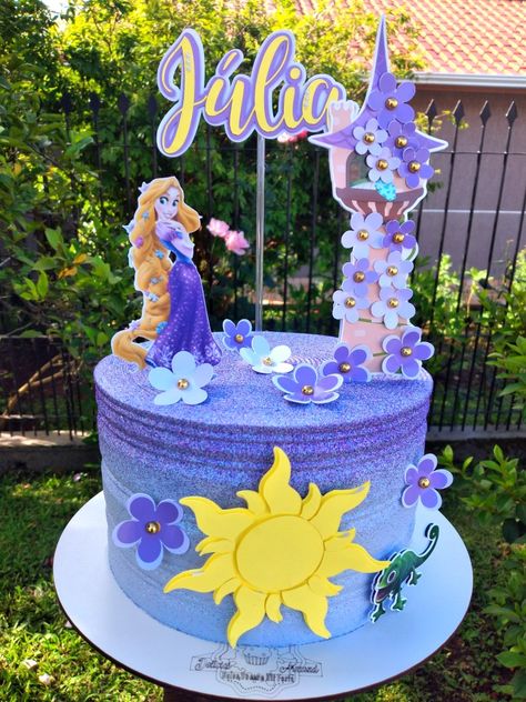 Rapunzel Birthday Party Cake, Rapunzel Cake Ideas Simple, Rapunzel Cake Ideas, Pastel Rapunzel, Tangled Birthday Cake, Rapunzel Cake Topper, Rapunzel Birthday Cake, Princess Theme Cake, Bolo Rapunzel