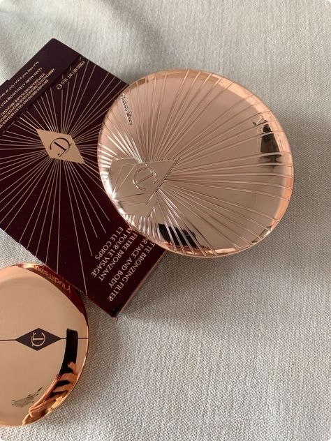 Charlotte Tilbury Powder Aesthetic, Charlotte Tilbury Aesthetic, Charlotte Tilbury Powder, Selfcare Products, Charlotte Tilbury Makeup, Really Cute Puppies, Ethereal Makeup, Beauty Natural Products, Fancy Makeup