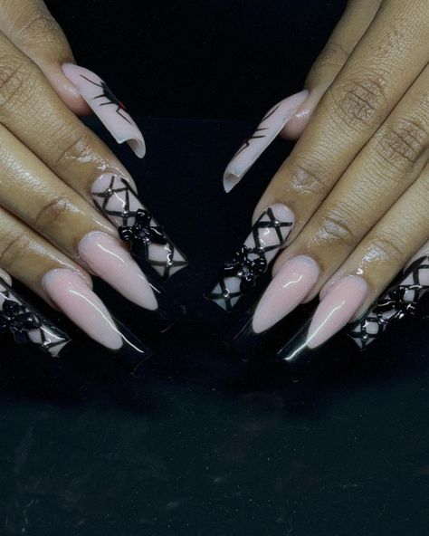 Corset Nails 🕷️🕷️🕷️ ~ ~ ~ If reading, BOOK @_nailedbyniyy for your summer sets 🖤 ~ ~ ~ ~ #explorepage #explore #nails #nailsnailsnails #nailinspo #blacknails #nailaddict #nailjunkie #corset #emo Corset Nails Designs, Emo Nails, Corset Nails, Summer Sets, Bunny Nails, Nail Idea, Ribbon Design, Reading Book, Hand Art