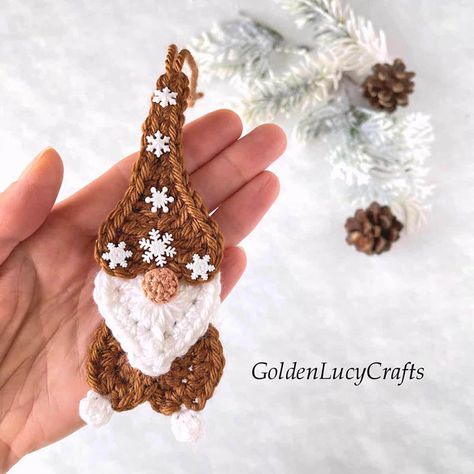 Gingerbread Gnome, Gingerbread Heart, Crochet Gingerbread, Colorful Christmas Decorations, Crochet Christmas Ornaments Free, Heart Christmas Ornaments, Winter Ornaments, Crochet Christmas Decorations, Crochet Ornaments