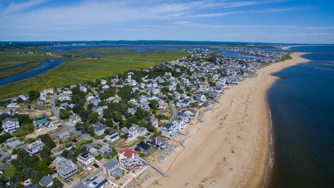 11 Fantastic Things to do in Plum Island MA | New England With Love Island Activities, Ocean Music, Plum Island, Get Outdoors, Whale Watching, Abandoned Houses, Beautiful Places To Visit, Travel Couple, Beautiful Islands