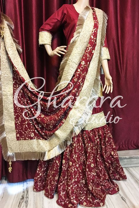 Bridal Garara Design Nikah Red, Dulhan Garara Dress, Kimkhab Gharara For Bride, Bridal Garara Design Nikah, Kimkhab Gharara Design, Ghrara Design Pakistani, Velvet Gharara Designs, Red Garara Dress, Rampuri Gharara