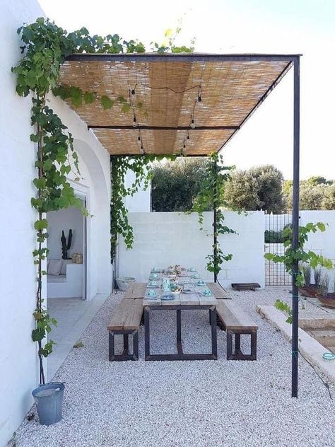 Ombra Pergola, Pergola Metal, Gravel Patio, Picnic Style, Metal Pergola, Pergola Design, Diy Deco, Shade Canopy, Beautiful Outdoor Spaces