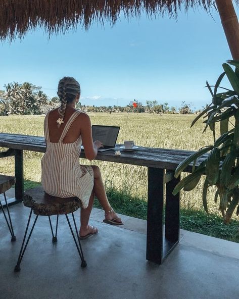 Living In Bali, Travel For Work, Working Outside, Digital Economy, Nomad Life, Digital Nomad Life, Finance Jobs, Rice Field, Digital Nomad Lifestyle