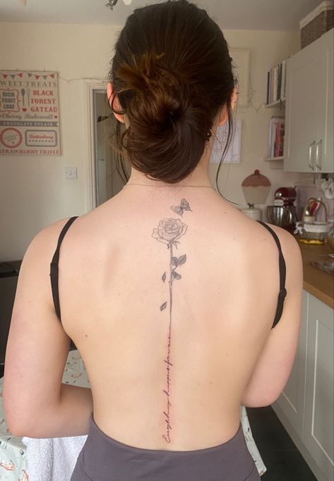 Flower Script Spine Tattoo, Masculine Spine Tattoo, Ohana Spine Tattoo, Spine Tattoo Rose Vine, Spine Tattoos Butterflies, Spine Tattoos Men, Rose Spine Tattoos For Women, Spine Tattoo Simple, Red Spine Tattoos For Women