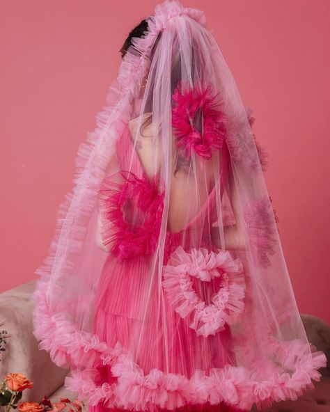 Madison Chamberlain, Styled Photo Shoots, Unique Veil, Art Fashion Illustration, Pink Veil, Illustration Architecture, The Madonna, Barbie Wedding, Pink Gowns