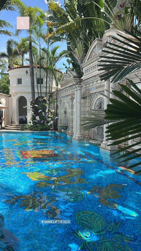 instagram story gianni versace mansion house restaurant patio pool aesthetic miami trip travel food pasta wine nature chic Casa Casuarina, Versace Mansion, Miami Beach, Mansion, Versace, Miami, Villa, Pins