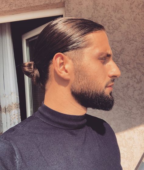 Props to our first man bun feature! @coachdushku is one of our group members and is rocking his lowered #manbun 😀👌🏼👌🏼 * * * #manbun #menslonghairstyle #menslonghair #manbunmonday Curly Man Bun, Man Bun Curly Hair, Best Ponytail Hairstyles, Curly Man, Ponytail Hairstyles For Men, Man Bun Haircut, Best Ponytail, Very Short Hair Men, Man Ponytail